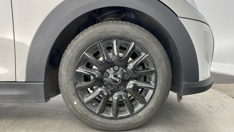 MINI Convertible 1.5 Cooper Classic Premium Plus 2dr Auto Petrol Convertible